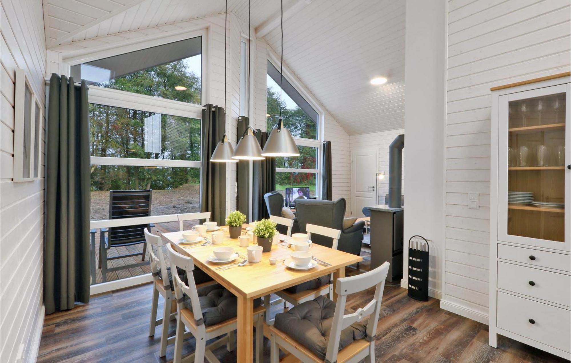 3 Bedroom Stunning Home In Krems Ii-Warderbrueck Gols Dış mekan fotoğraf