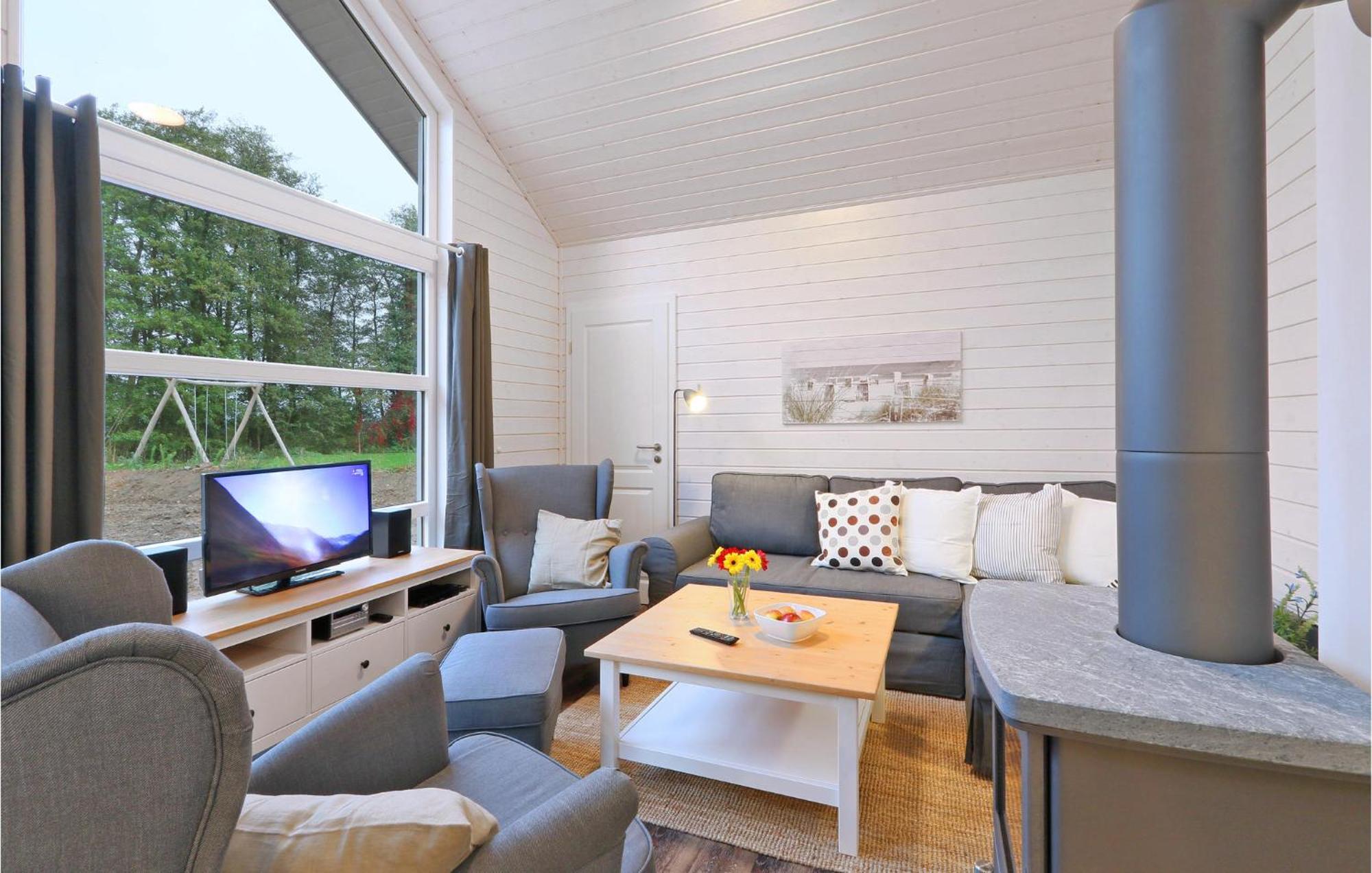 3 Bedroom Stunning Home In Krems Ii-Warderbrueck Gols Dış mekan fotoğraf